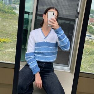 Vintage Soft and Cozy Blue and White Striped Color Block Sweatshirt Size Small